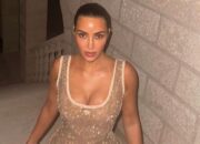 Liburan Kim Kardashian Bikin Fans Takut